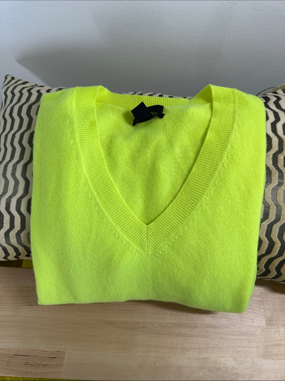J. Crew V-Neck Sweater size XL Italian Cashmere